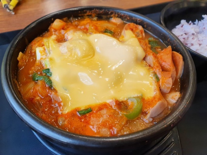청목원 부대찌개 완성 모습
