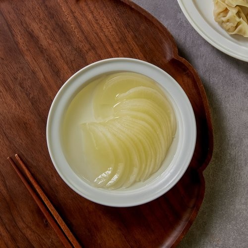 청마루 세절백색 반달단무지 활용 이미지